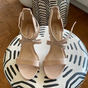 EUC - Pashion “The Sandal”